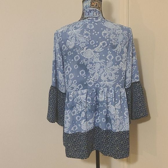 The Pioneer Woman Top - Picture 4 of 6